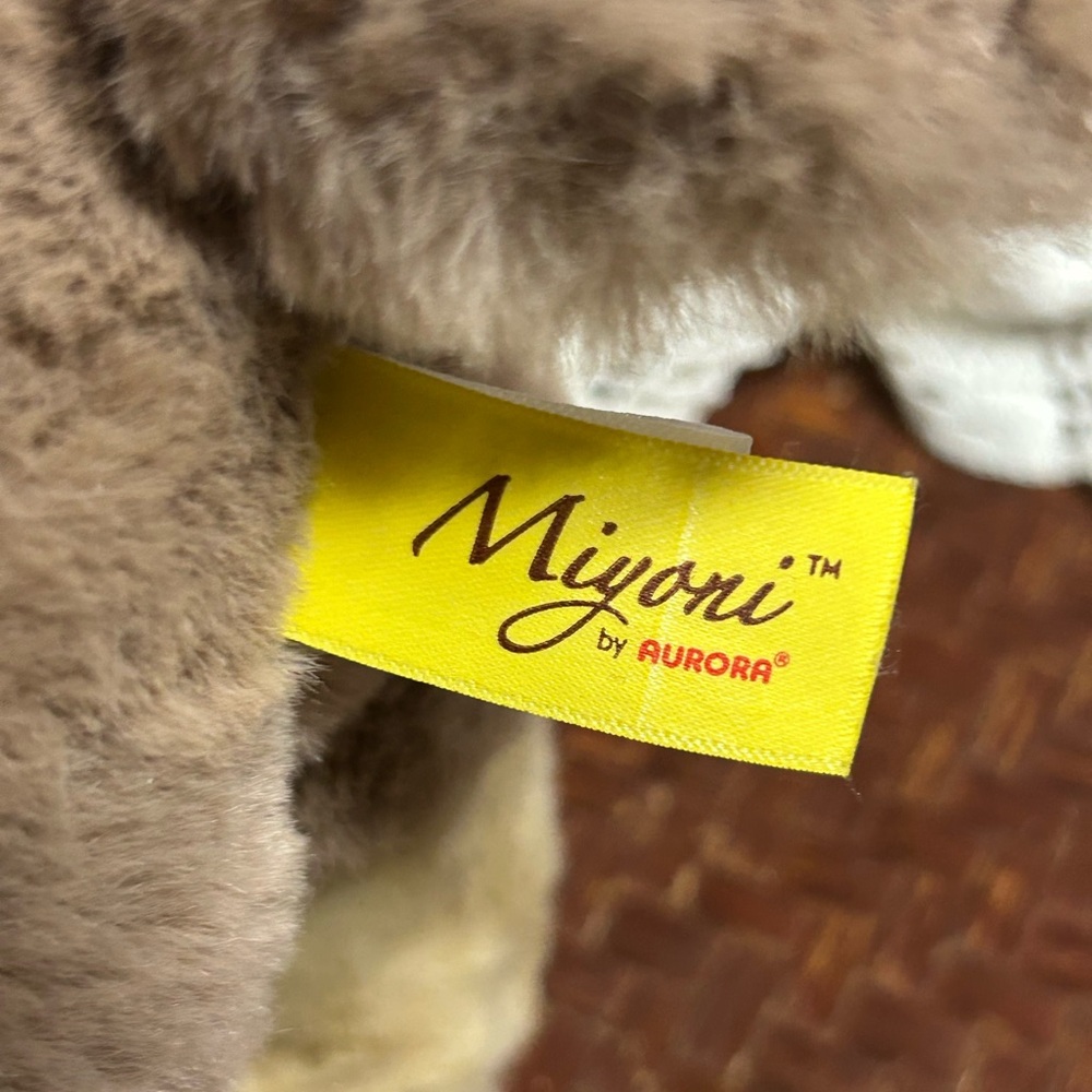 Miyoni by Aurora Brown Llama Alpaca Plush Stuffed Animal Toy Carpet Tassel 12" - Picture 4 of 5